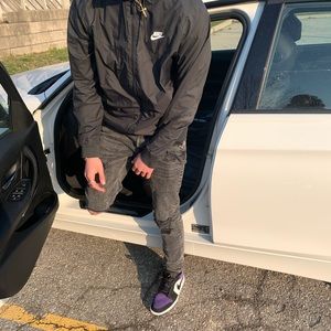 Meet your Posher, Emmanuel